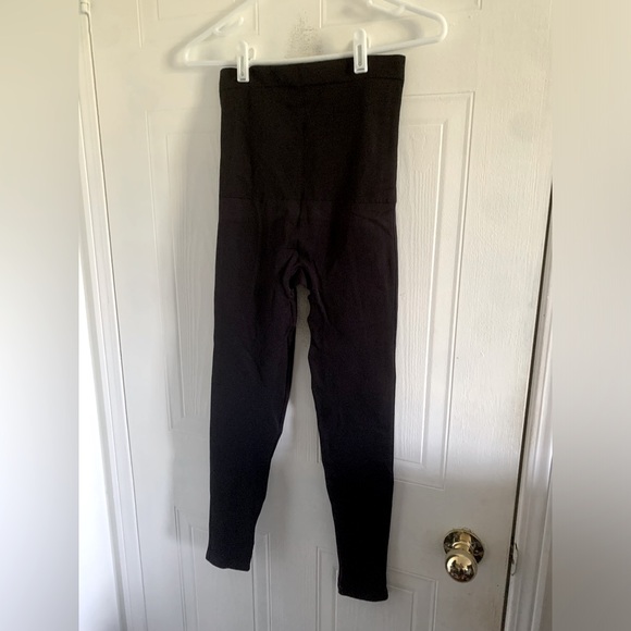 SPANX Look At Me Now High-Waisted Seamless Leggings Small - Picture 7 of 8